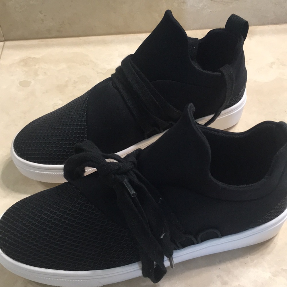 Steve Madden Lancer Never Worn!